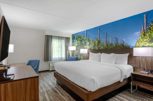 Clarion Pointe Charlottesville Clarion Pointe Charlottesville