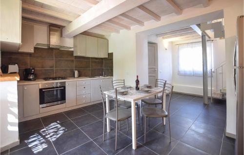 3 Bedroom Cozy Home In Santa Maria Albiano