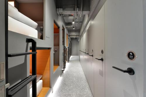 Quadruple Room image 3