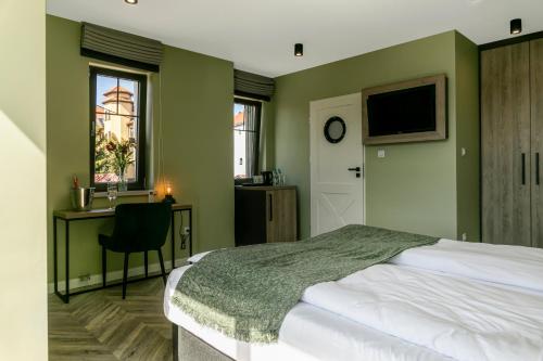 2 twin beds