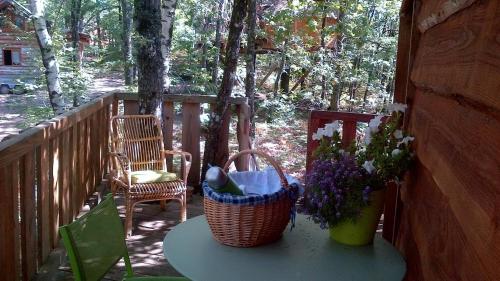 Les Cabanes Silvae chambre d'hôte Sexcles