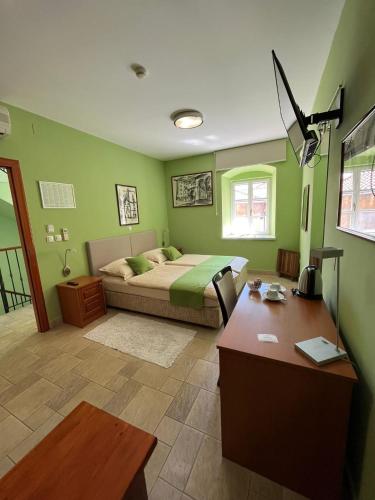 Rooms Toni Palace - image 8