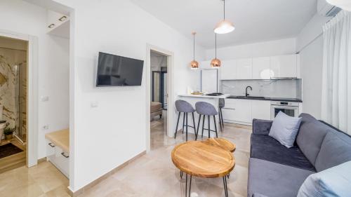 Grey Suites gîte à louer Koutouloufári