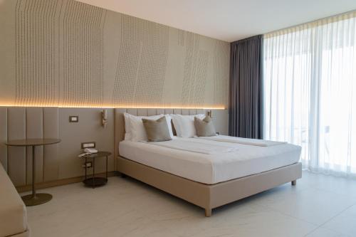 Guestroom, THE ONE CAORLE - Hotel & Apartments ****s in Caorle