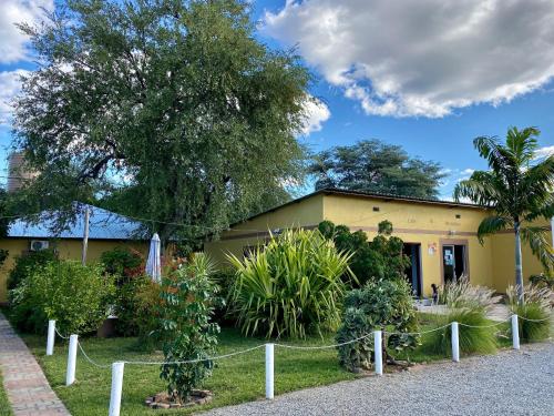 Viesnīcas āriene, Divundu Guest House in Divundu