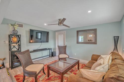 Private Cozy Sarasota Home home - image 5