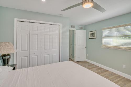 Three-Bedroom House image 10