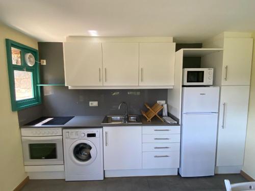 CAL TÒFONES, Baixos 2. Allotjament turístic a Borredà (CAL TOFONES, Baixos 2. Allotjament turistic a Borreda) in Borreda