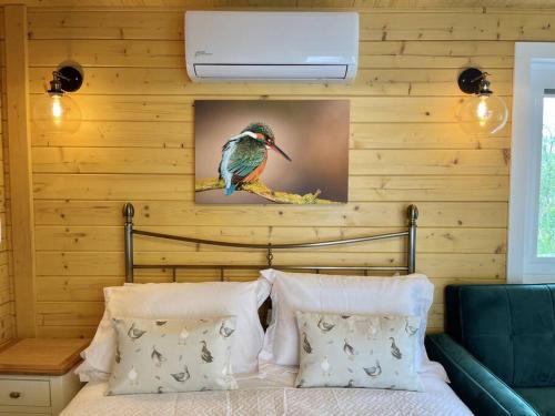 Cosy lodge in the heart of the Kent countryside - Willow Tree Lodge in Littlebourne