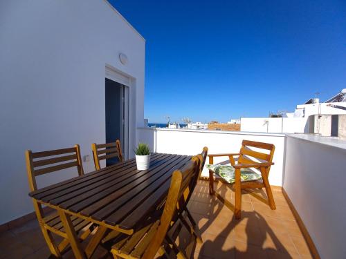  Casa Ortiz with private roof terrace - oceanview, Pension in Conil de la Frontera