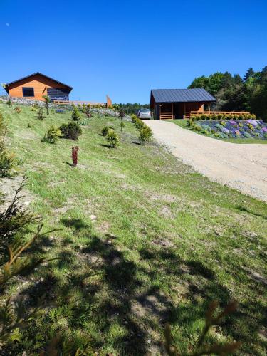 حديقة, Roztocze, Domek Na Leśnym Wzgórzu nr2,Krasnobród,Zamość, Zwierzyniec, jacuzzi (Roztocze, Domek Na Lesnym Wzgorzu nr2,Krasnobrod,Zamosc, Zwierzyniec, jacuzzi) in Jacnia