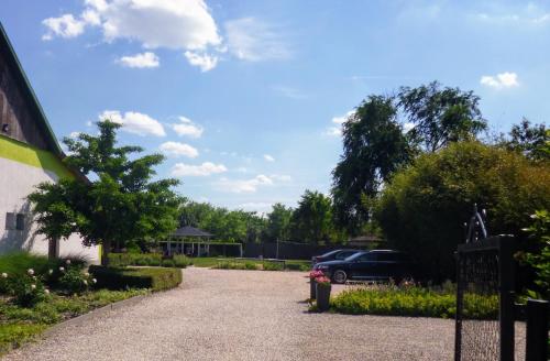  Tisza Lodge B&B - Panzió in Tiszaderzs