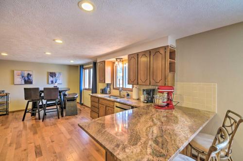Loveland Home with Fire Pit and Ping Pong Table! - image 7