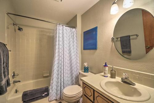 Loveland Home with Fire Pit and Ping Pong Table! - image 10