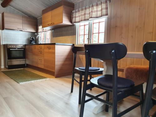 Groven Camping & Hyttegrend - Accommodation - Åmot