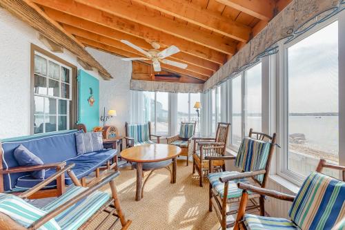 Wild Oak Oasis Wild Oak Oasis