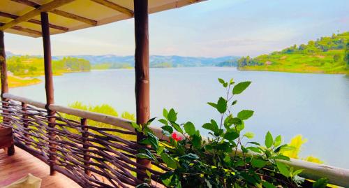 Lake Bunyonyi Rock Resort