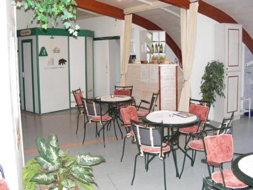 Hotel Jogar - image 8