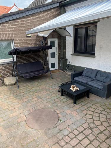Wohnen direkt an der Rheinpromenade mit Whirlpool und Sauna in Voerde