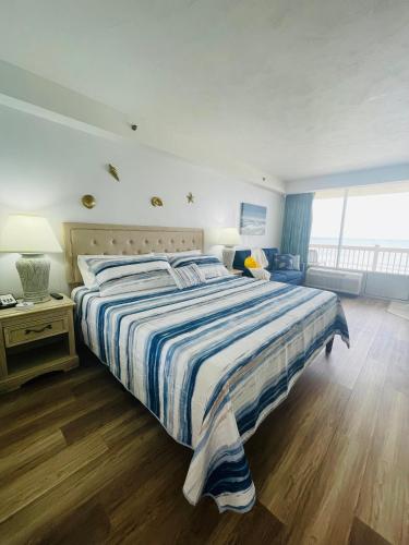 Daytona Beach Resort Oceanfront CondoStudio in Daytona Beach, USA
