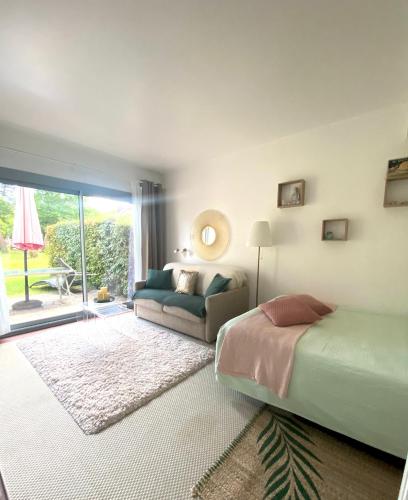 Cottage au sein du "Hameau du golf" de la Bretesche in มิสสิอา