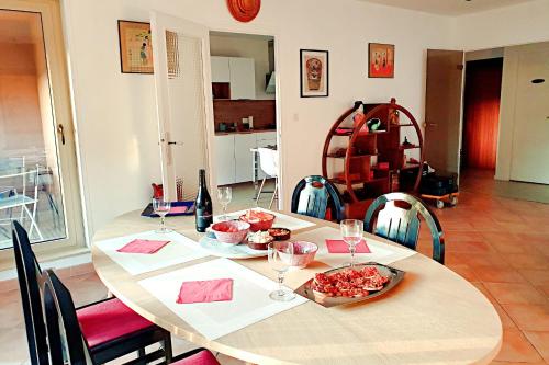 3 Bedroom - Heart of Annecy - No Wifi 3 Bedroom - Heart of Annecy - No Wifi