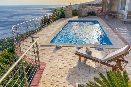  Maistros Villa in Rodakino