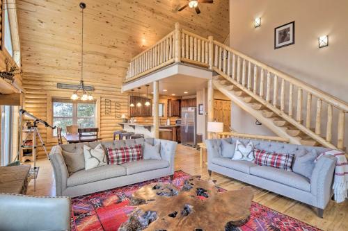 Secluded Alma Log Cabin with Hot Tub and Mountain View in Alma, USA