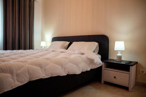 Xhelo's Rooms, Tirana