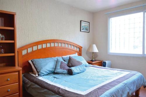 Condominio junto a la cañada Eca do Queiros