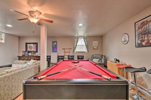 Scenic Home with Pool Access 3 Mi to Bushkill Falls - image 16