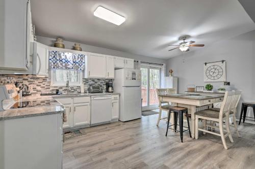 Scenic Home with Pool Access 3 Mi to Bushkill Falls - image 21