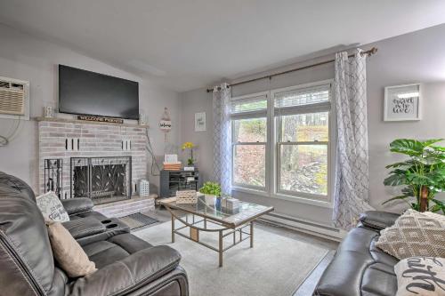 Scenic Home with Pool Access 3 Mi to Bushkill Falls - image 28