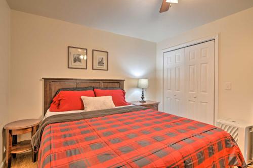 Scenic Home with Pool Access 3 Mi to Bushkill Falls - image 42