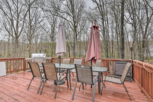 Scenic Home with Pool Access 3 Mi to Bushkill Falls - image 44