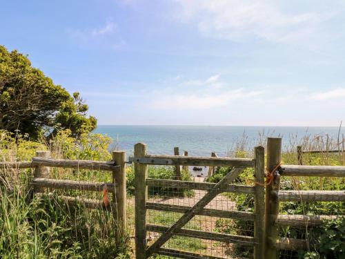 Beachcombers Ventnor - main image