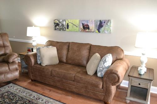 River Place Condos #107 2BD in Pigeon Forge, USA