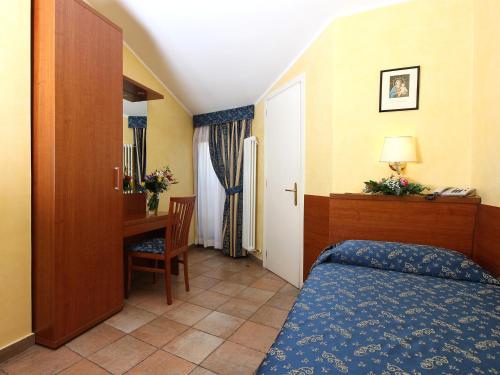 Casa Di Santa Francesca Romana a Ponte Rotto - image 11