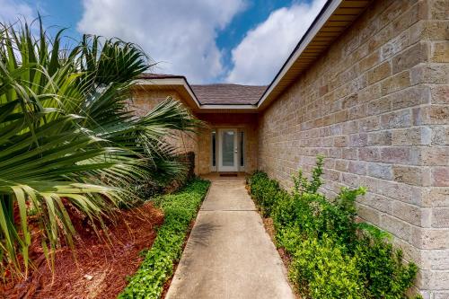Serene Sanctuary in Laguna Vista (TX)