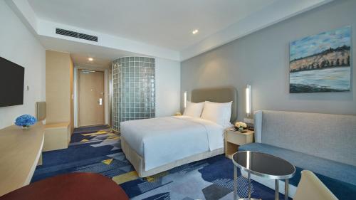 Holiday Inn Express - Qingdao West Coast, an IHG Hotel