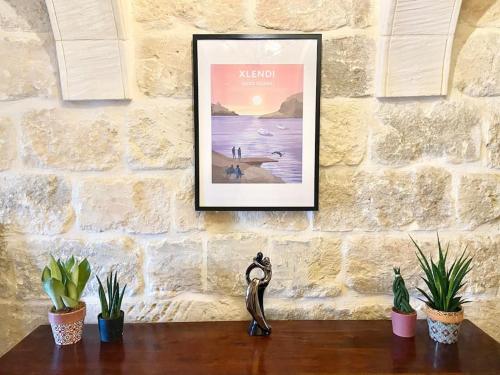 Villa Rossa Gozo - 5 bedroom ensuite with pool & jacuzzi Villa Rossa Gozo - 5 bedroom ensuite with pool & jacuzzi