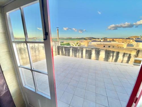 Villa Rossa Gozo - 5 bedroom ensuite with pool & jacuzzi Villa Rossa Gozo - 5 bedroom ensuite with pool & jacuzzi