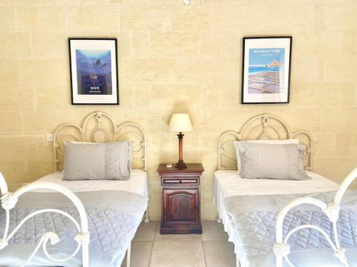 Villa Rossa Gozo - 5 bedroom ensuite with pool & jacuzzi Villa Rossa Gozo - 5 bedroom ensuite with pool & jacuzzi