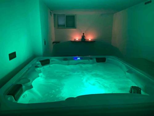 Villa Rossa Gozo - 5 bedroom ensuite with pool & jacuzzi Villa Rossa Gozo - 5 bedroom ensuite with pool & jacuzzi