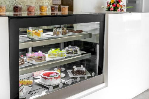 A Hotelcom Saaral Residency Hotel Chennai India - 