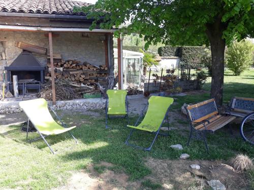 Un jardin sur la colline - Pension de famille - Claveyson