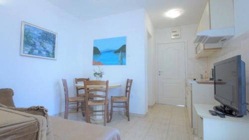 Bliss Apartments - image 4