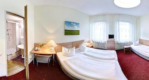 4 twin beds