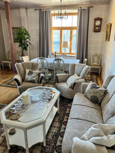 . Spacious 1-bedroom apartment with Sauna