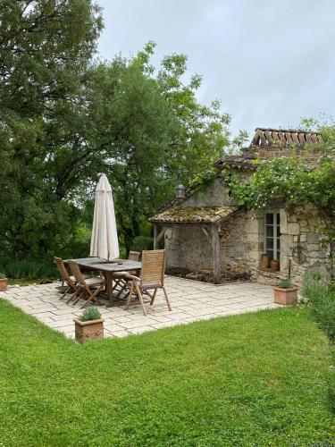 Gite Les 3 Toitures Ecogite le Luquet Saint Beauzeil 82 in Montaigu-de-Quercy